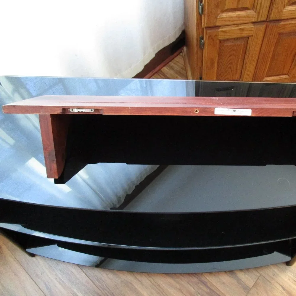 Vintage Home Interiors shelf, 31.25 x 7 x 6.5